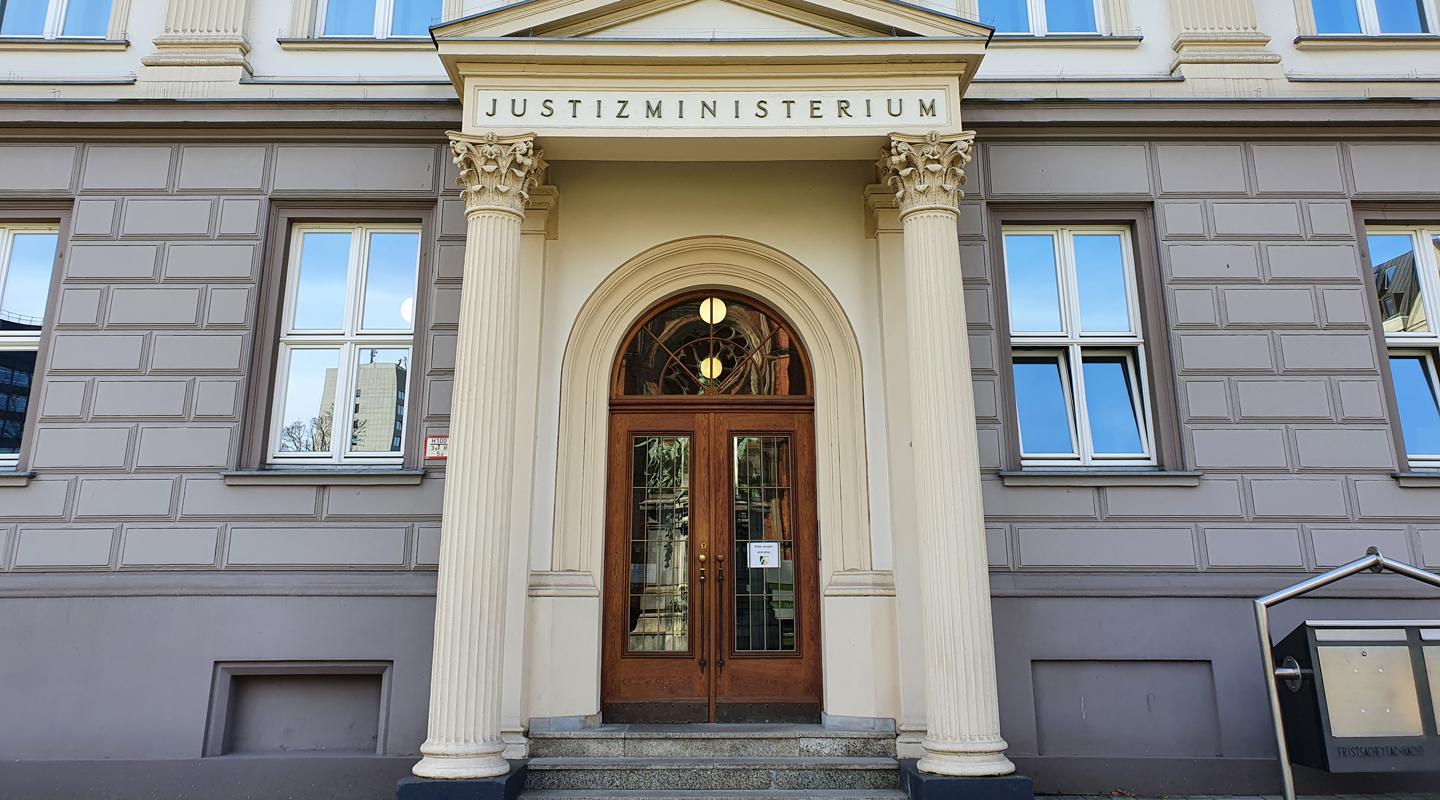 Außenansicht vom Justizministerium NRW