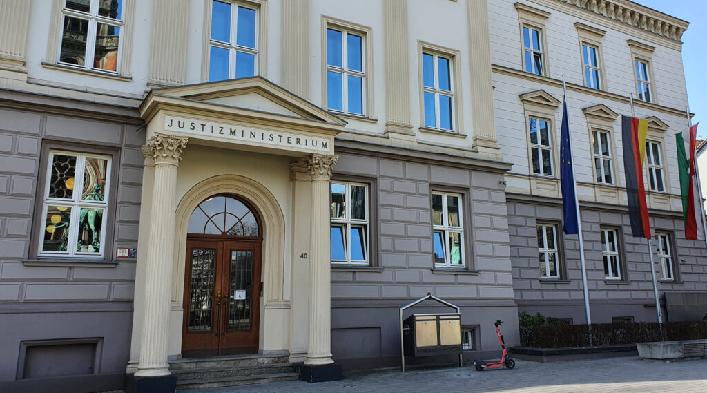 Außenansicht vom Justizministerium